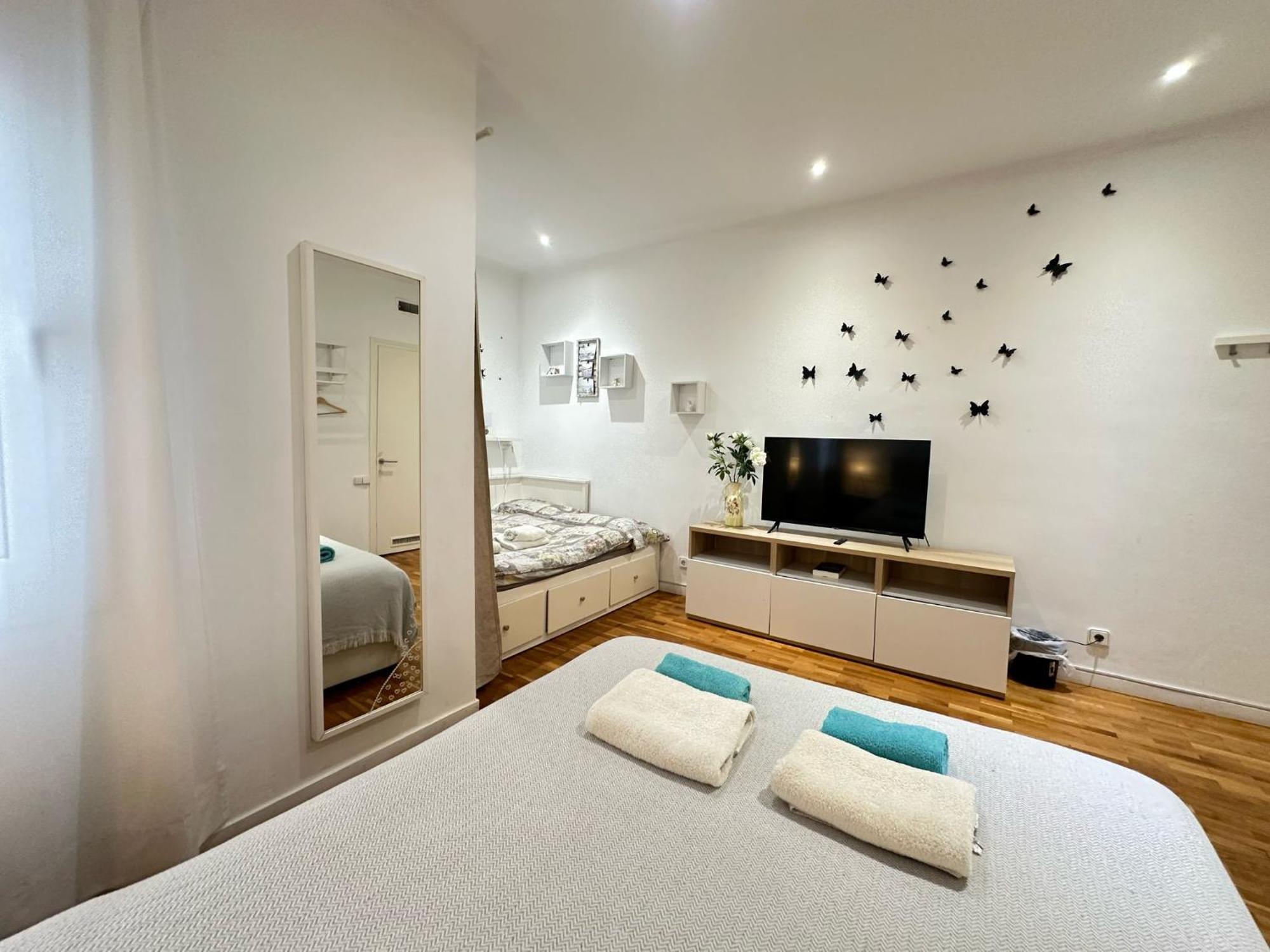 Nuevo Arago Habitaciones Barcelona Exterior photo