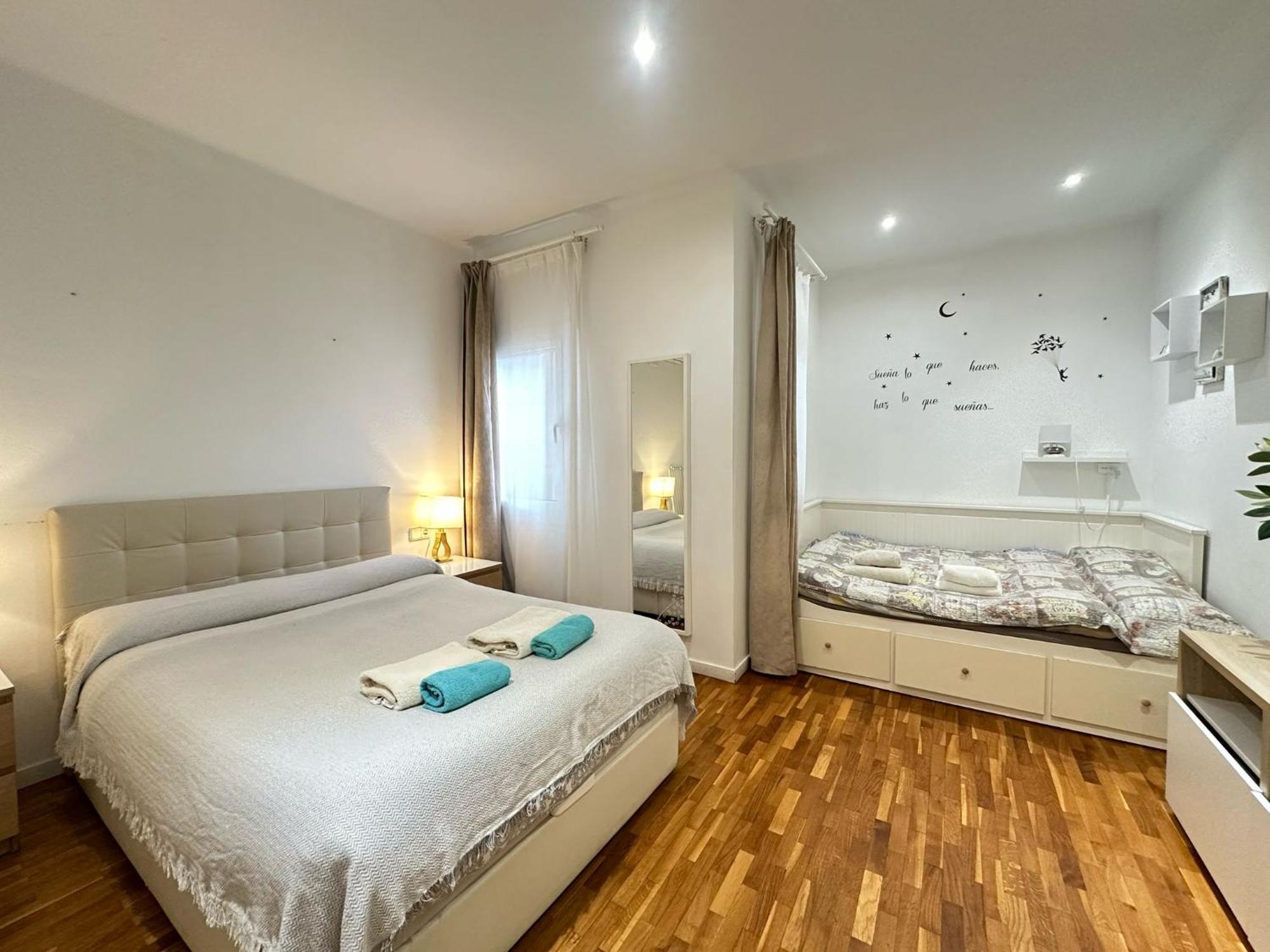 Nuevo Arago Habitaciones Barcelona Exterior photo